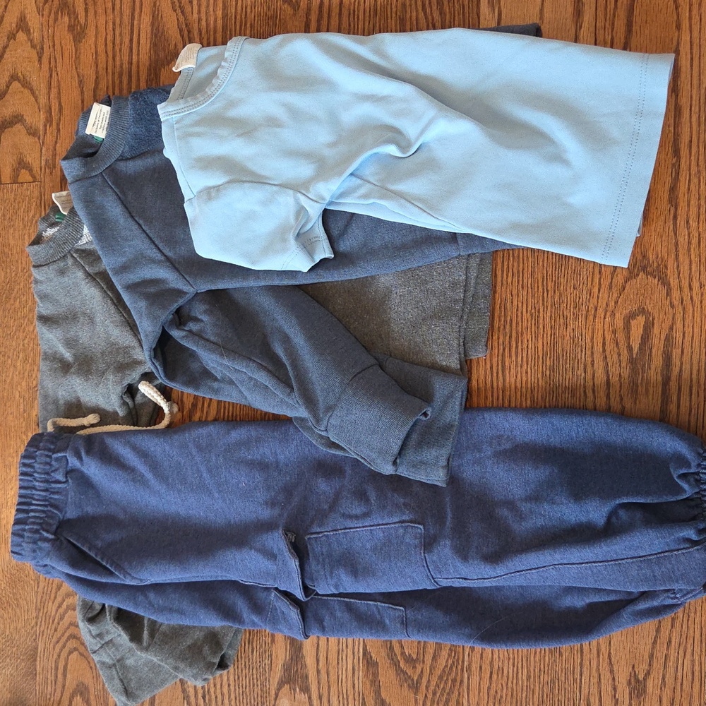 Little Road Co - Cargo Joggers, Tshirt, Sweatshirts - Size 3